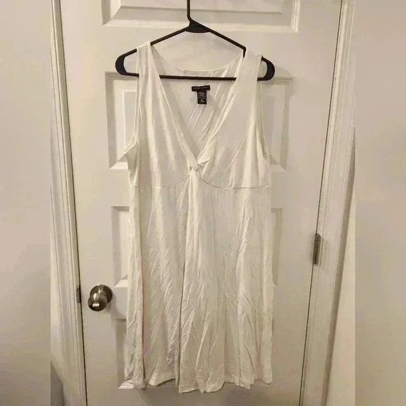 New York & Company Dress White Size XL Sleeveless V Neck Midi #Z542 - Picture 2 of 5
